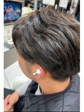 ル サロン リーカ 高見ノ里駅前本店(Le’Salon RYiCA) カット　カラー　ハイライト