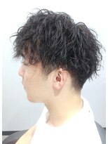 夜髪&nbsp;膨らまない、収まりヨシ！なメンズパーマ