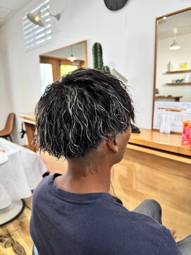 リベルテ(LIBERTE′) 緩め縦落ちスパイラル×ホワイトメッシュ