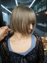 ギークス(GEEKS)&nbsp;【GEEKS渋谷】レイヤーボブ/スモーキーベージュ/ハイトーン/秋冬