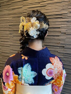 アイシー ヘアーメイク(ic hair make) サイドの編み下ろし　卒業式ヘア