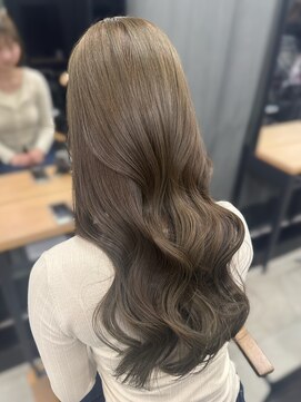 アリュウル 表参道(ALLURE) ブリーチなし！オリーブベージュ×レイヤーカット○伊藤