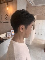 クレールバイケンジ(Claire by KENJE)&nbsp;ツーブロ／フェザーパーマ／ニュアンスパーマ／センターパート