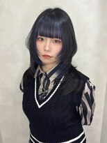 ジル(JiLL.)&nbsp;インナーカラーネイビーハッシュカット