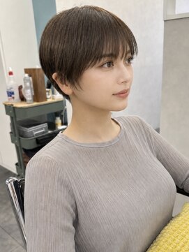 オウル(Owll) 【Owll】石田学史大阪白髪刈り上げマッシュショート20代30代40代