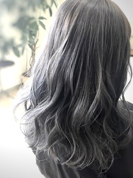 ニナル(Ninal) hair salon Ninalが創る、艶感スタイル