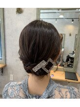 2026年夏】ヘアセット くるりんぱの髪型・ヘアアレンジ｜人気順｜6