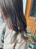 パディントン(Paddington)&nbsp;サファイアが隠し味♪甘めベージュの愛されミディー☆