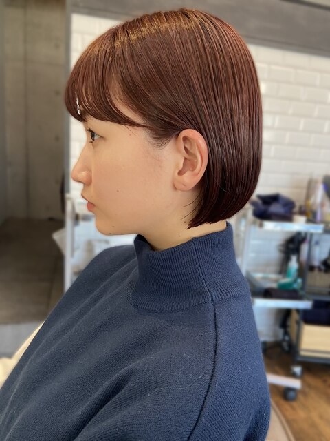 ボブミニボブツヤ髪ヘアピンクベージュラフウェーブ大人かわいい