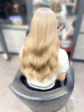 オズ 梅田店(OZ) #ハイトーンベージュ#ミルクティー#エクステ60枚#ゆる巻き#梅田