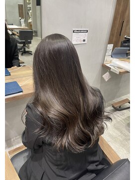 アヴァンス セブンパーク天美 松原店(AVANCE.) グレージュ×艶が身