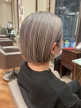 ビュートリアム 梅田(BEAUTRIUM) グレージュカラー