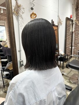 ヴィップルーム(viproom) マッシュショート/アッシュカラー/シースルバング/大人ボブ