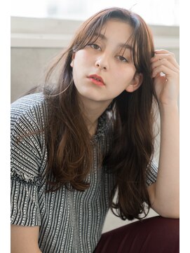 トッカ ヘアアンドトリートメント 難波店 大人かわいいロングヘア