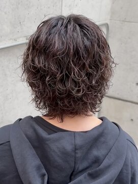 イーラ(era) サーフカール　刈り上げ　ツイスト　スパイラル　眉カット