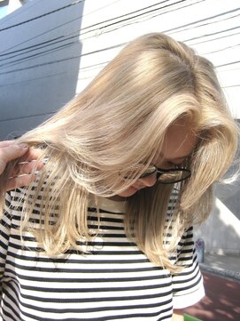 ノラ ヘアーサロン(NORA HAIR SALON) ブリーチ2回～つくるブロンドカラーレイヤーカット