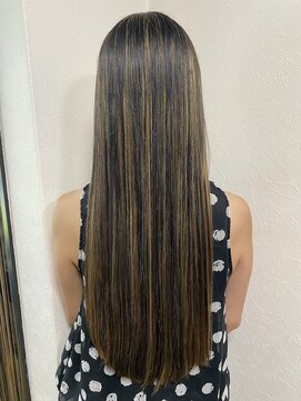 カミコーゼット グレイ(kamiko-Z Gray) 【炭酸シャンプー付き】カット+カラー+デザインカラー