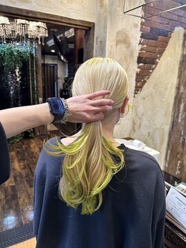 ヘアー クリエイト カルバリ(HAIR CREATE Calbari) ネオンライム×ルーツカラー