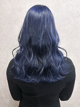 エイム(AiM) ロング ラベンダー ブリーチ ダブルカラー 艶髪 中明度 10代20代