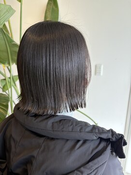 美容室 アイディー i-dee ぷつっとボブ