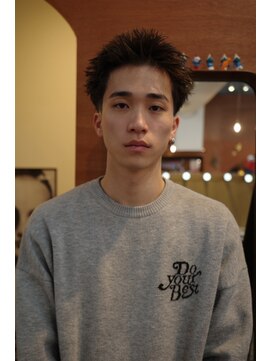エディ(Edy) メンズスパイキーショート刈り上げスキンフェード眉毛カット岡山