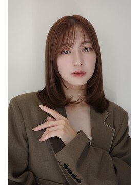 ノイ(noi) 顔周りレイヤーカットくびれヘアミルクティーベージュカラー韓国