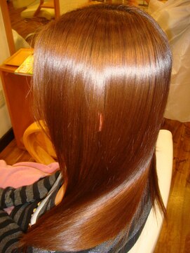 ヘアー クリエーション アピアー(Hair Creation Appear) ”艶感ばっちり、M3D使用のストレートエステ”