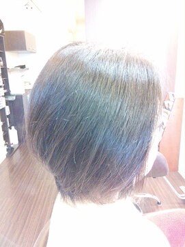 ヘアメイク ビス(Hair Make Bis.) ショートボブ