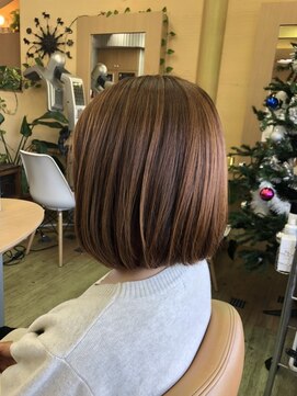 プライマル(PRimal) 綺麗系ミディアムボブ