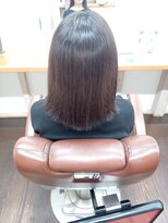 ナンバーエイト(number eight)&nbsp;ダークグレージュ×結べるボブ振り返るたびキレイ目女子の印象◎