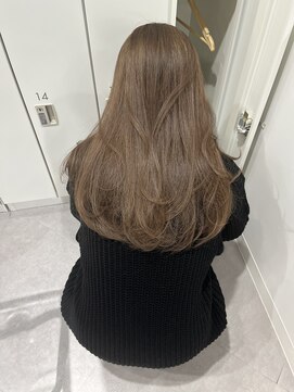 ユーフォリア 渋谷グランデ(Euphoria SHIBUYA GRANDE) 大人美人ショコラアッシュヘルシースタイルふんわりカール