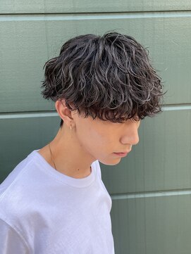 フィフスジングウマエ 原宿(fifth JINGUMAE) メンズ波巻きスパイラルパーマプードルパーママッシュ韓国ヘア