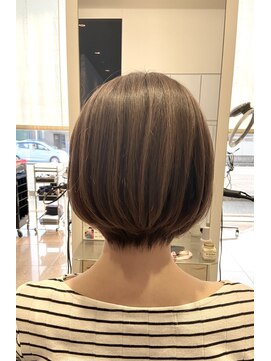 レッド(ReD) 大人可愛いショートボブ20代30代40代丸みボブ大人気◎