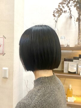 ココカラヘアー ニコ(cococara hair nico) タッセルボブ/切りっぱなしボブ/トリートメント/暗髪/ブラック/