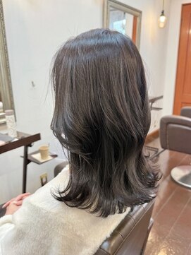 ノーヴェ(Nove) パーソナルカラー診断 ブルベ冬タイプ　に似合うマットアッシュ