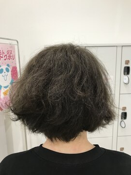 ビーズカラーイオン 酒田南店 春カラーふんわりオリーブグレージュ7トーン/4月