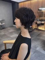 リファインド(REFINED)&nbsp;くせやうねりをオシャレに◎大人ニュアンスパーマ　五十嵐