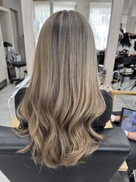 ヨロ(YoLo.) ブロンドベージュカラー