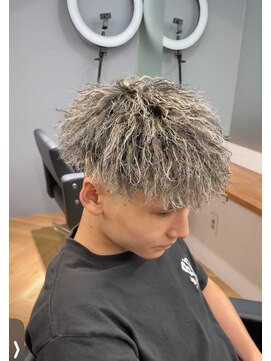 アレス バイ シカ 神戸三宮元町店(ALLES by Cica) ハイライトツイストマッシュ