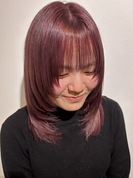 ロジャー(ROGER) 顔周りレイヤーピンクカラー