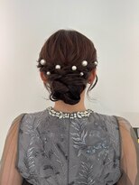 ミンクスオーバー(MINX OVER) 【ヘアセット】ふわふわシニヨン まとめ髪