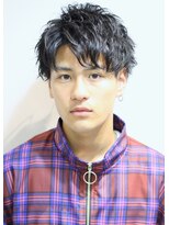 クオンヒール(QUON HEAL)&nbsp;刈り上げニュアンスパーマフェザーパーマサーフカール