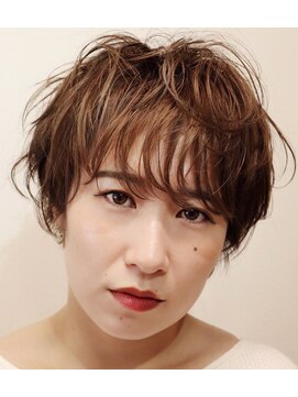 サロン マーニ(salon m ni) ショート/デザインカラー