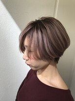 ネウィ グランデ 横浜(newi grande) 大人可愛い20代30代40代小顔ワンサイドショートボブ丸み前下がり