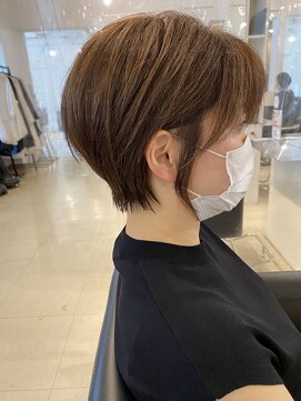 グランアディクト(Gran addict) 極細白髪ぼかしハイライト×小顔くびれショート30代40代50代