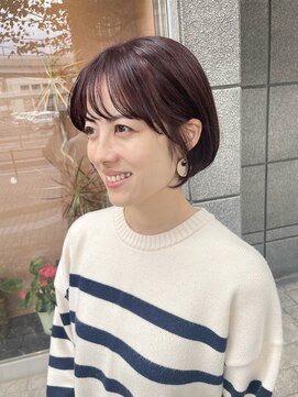 エム(EMU) 小顔ショートボブ×レッドピンク
