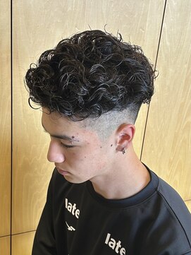 ニアウ 伊勢崎連取店(Niau) 波巻きスパイラルパーマツイストスパイラルパーマシャドウパーマ