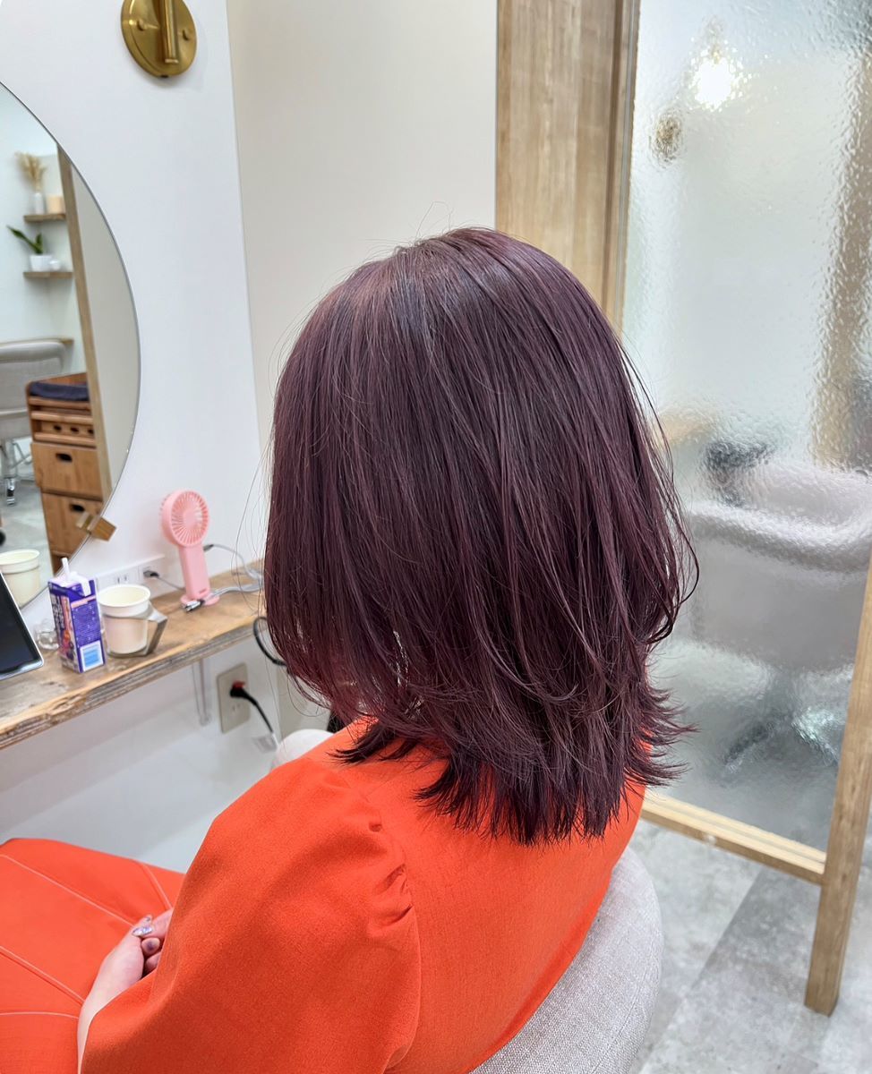 2025年夏】ミディアム ラベンダーアッシュの髪型・ヘアアレンジ