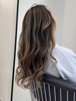 ジュイル ハラジュク(JEWIL HARAJUKU)&nbsp;印影が美しいハイライトばあ