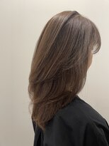 ゼンドットカラスマ(Zen.karasuma)&nbsp;白髪ぼかし×レイヤーカット